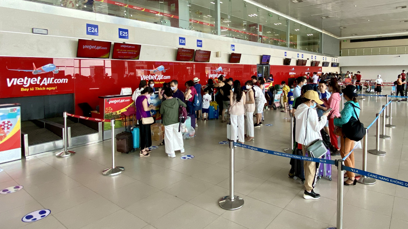 Vé máy bay đắt đỏ, tour du lịch nội địa “thất thế”  dịp Tết