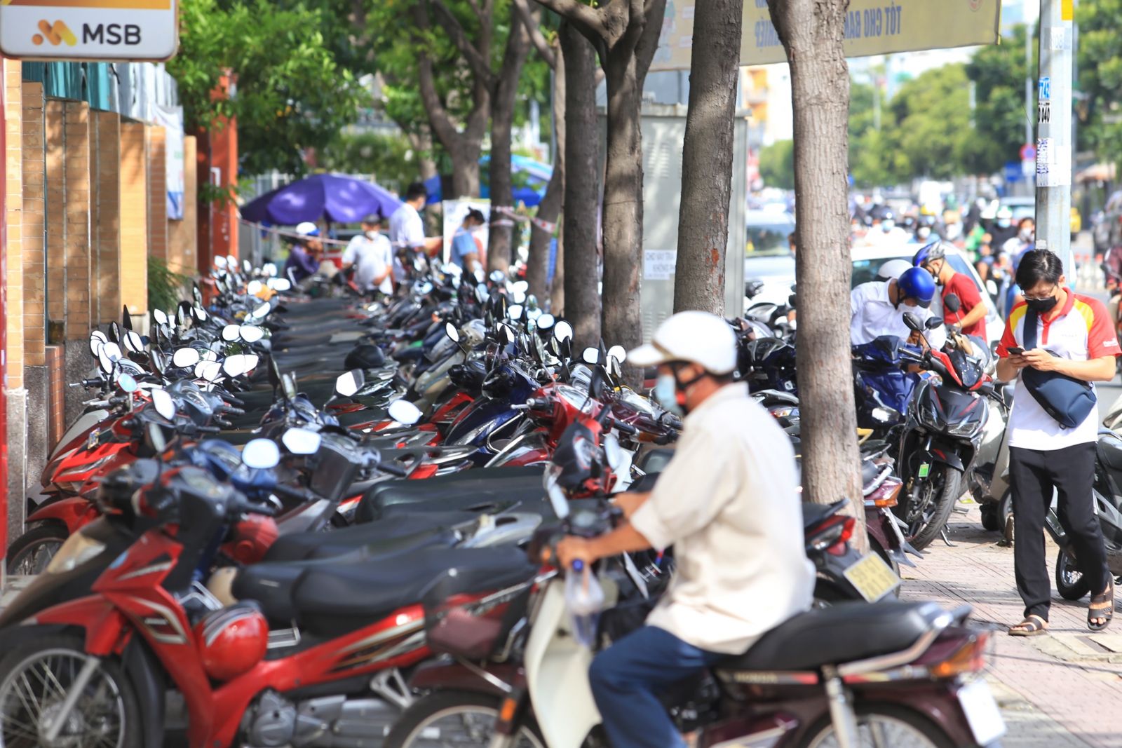 Từ đầu năm,Hà Nội xử phạt hơn 470 triệu đồng các điểm giữ xe vi phạm
